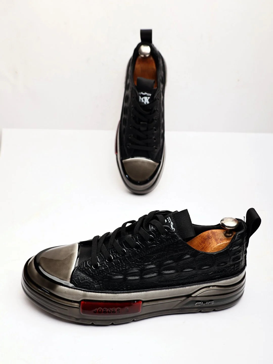 Valvero LUX282 Мъжки Обувки Black Noir Limited